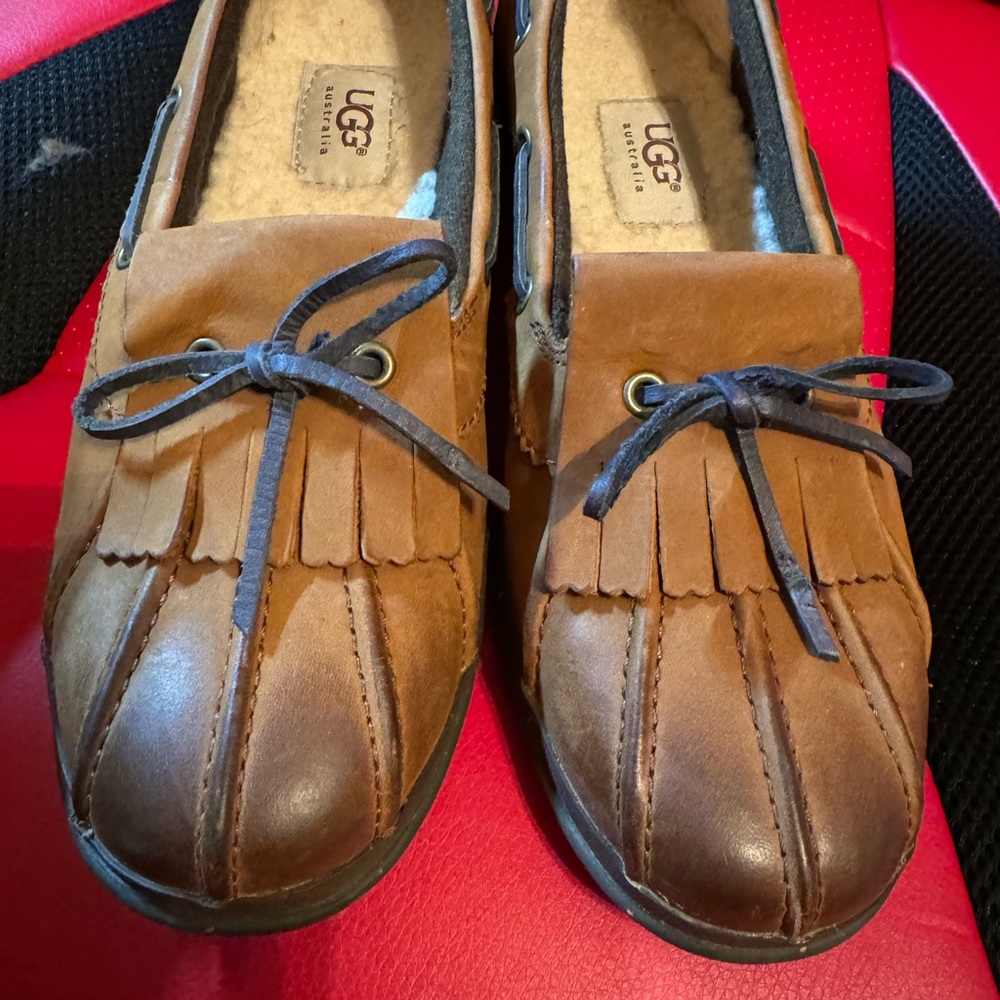 -‎ UGG Waterproof Bow Loafers 7.5